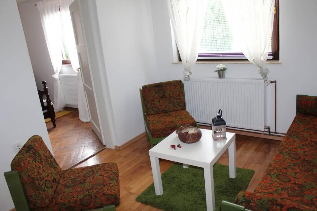 Guest House Pinus Generalski Stol Екстериор снимка